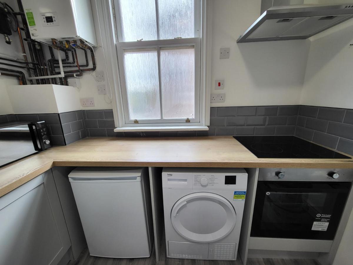 Nottingham Forest Rd, Short Stays Екстериор снимка