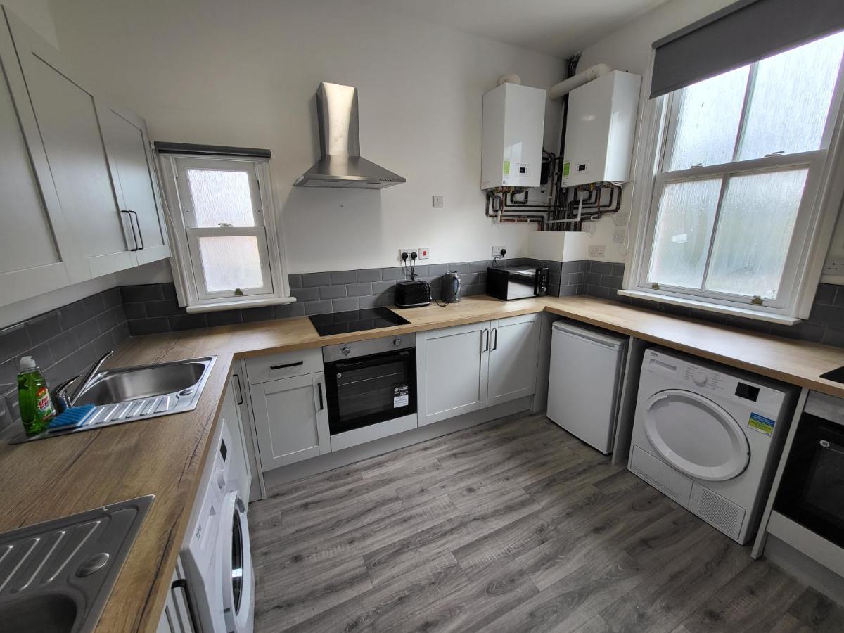 Nottingham Forest Rd, Short Stays Екстериор снимка